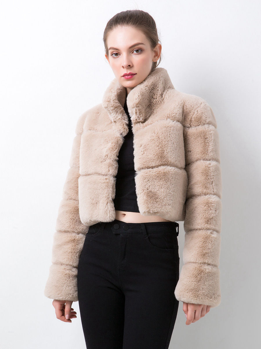 Women's Fur Imitation Fox Horizontal Stitching Artificial Coats