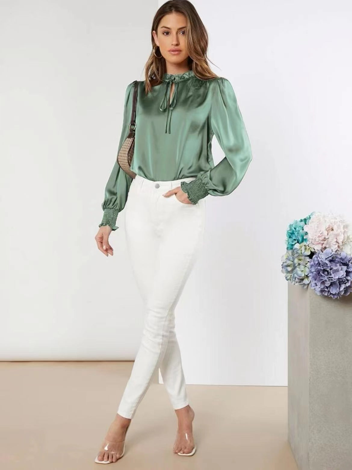 Women's Solid Color Round Neck Long Sleeve Blouses