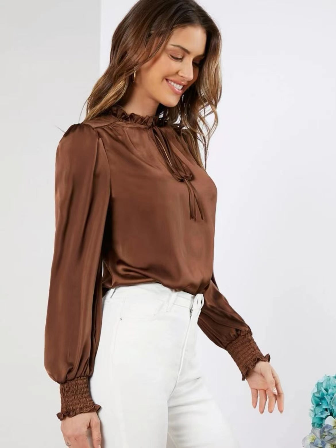 Women's Solid Color Round Neck Long Sleeve Blouses