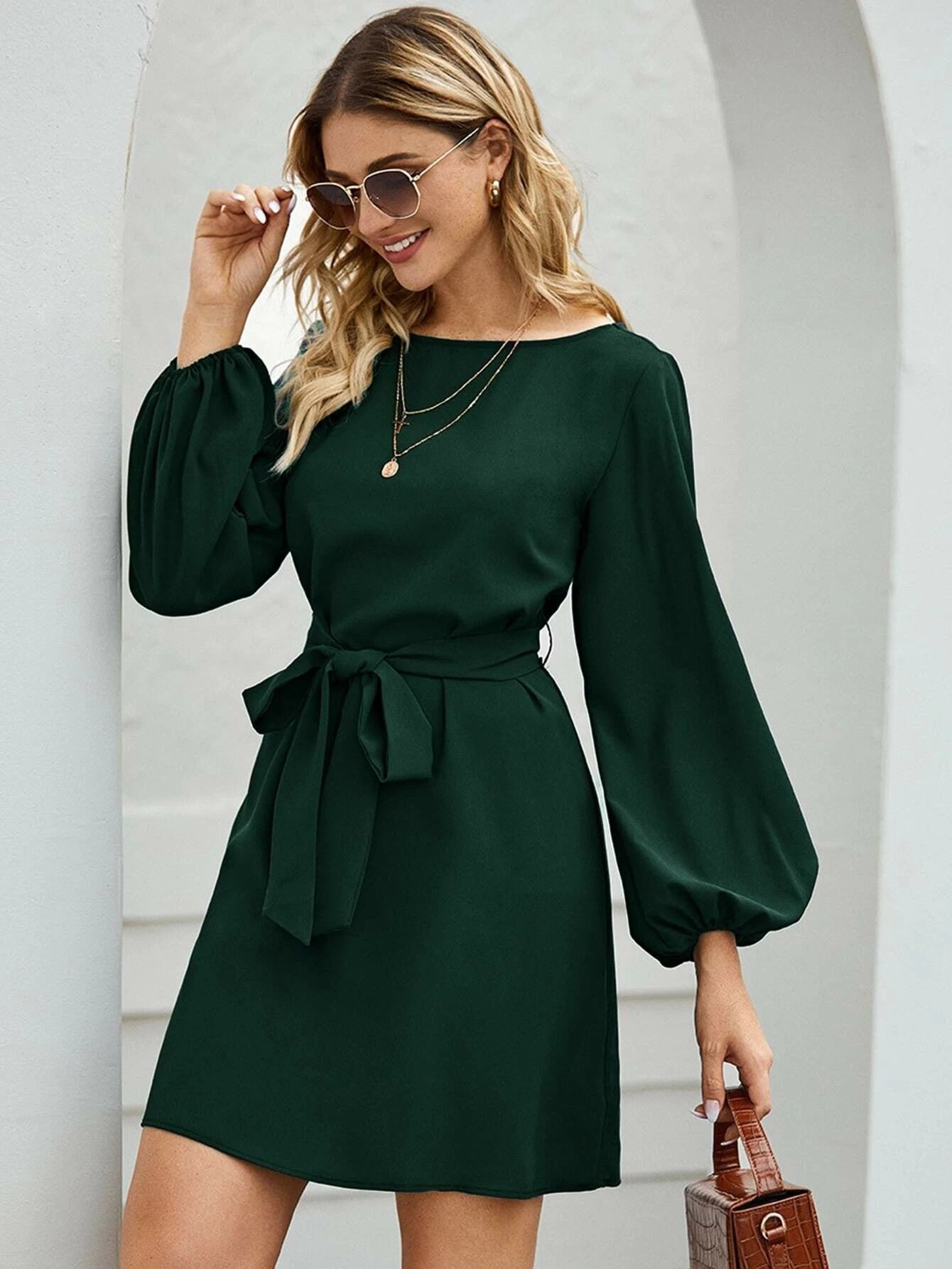 Mid-length Long Solid Color Temperament Commute Slimming Dresses