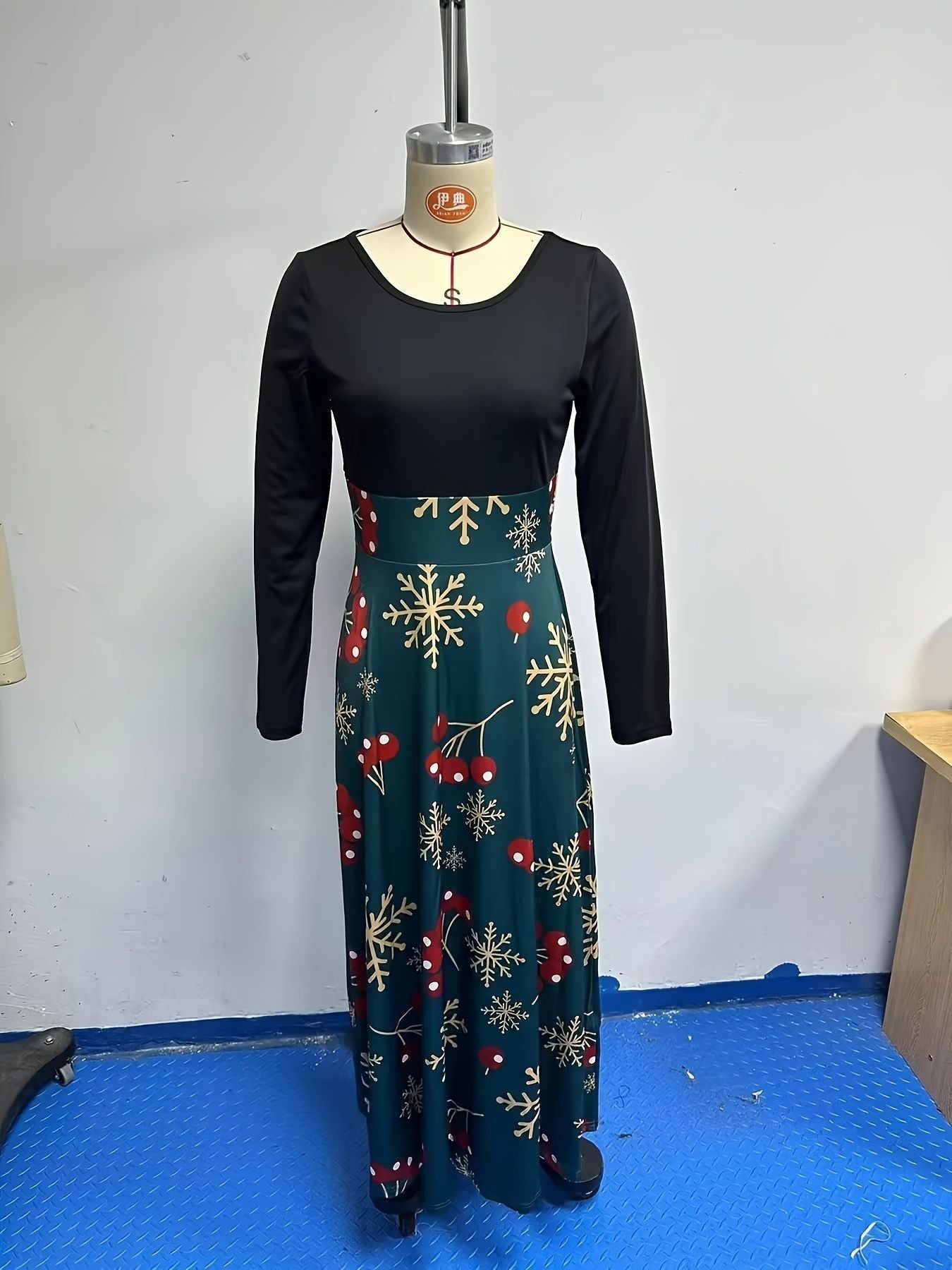 Women's Casual Printed Deep V Long Dress Dresses